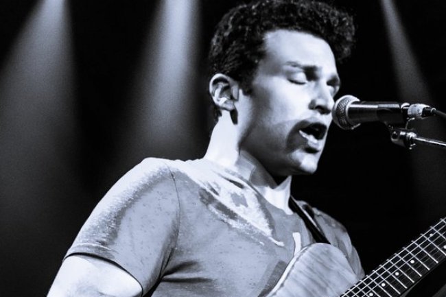 Youtube Music Star Julian Kerins releases Varlet 